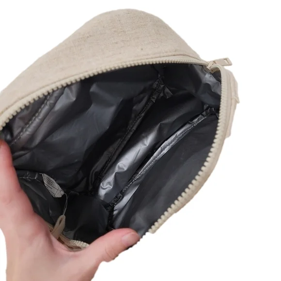 Rae Dunn "YUM" Insulated Lunch Tote Bag in Cream - Picture 4 of 10